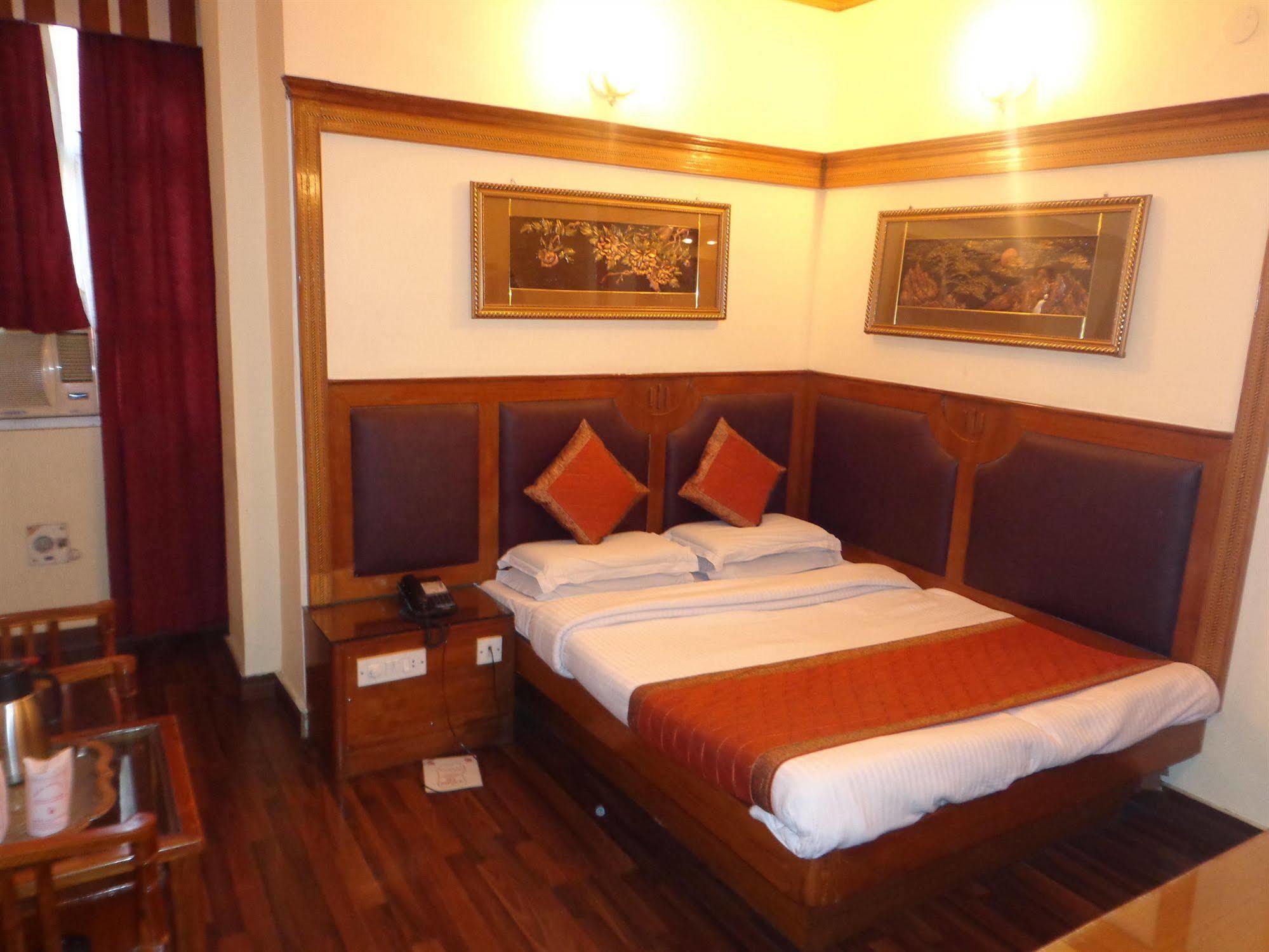 Hotel Lal'S Haveli Új-Delhi Kültér fotó